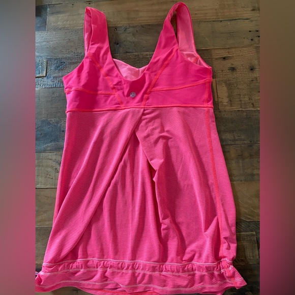 Lululemon tank - Picture 3 of 5